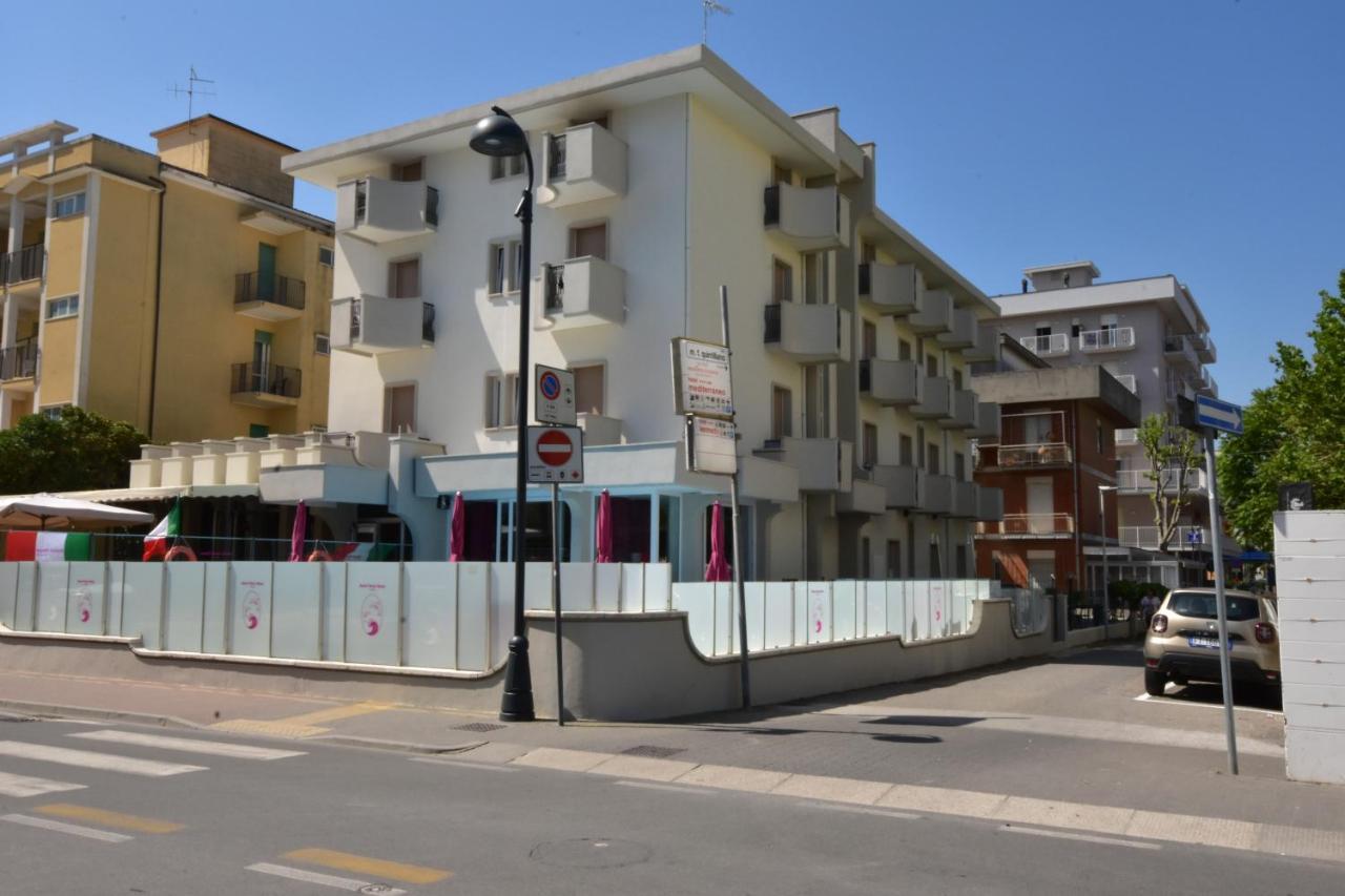 Hotel Mont Blanc Bellaria-Igea Marina Esterno foto