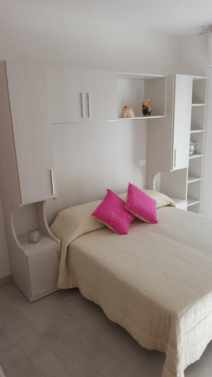 Hotel Mont Blanc Bellaria-Igea Marina Esterno foto